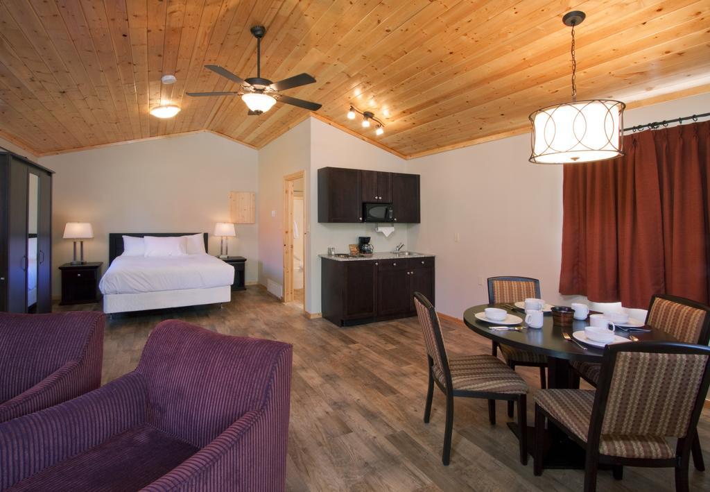 Jasper East Cabins Pokoj fotografie